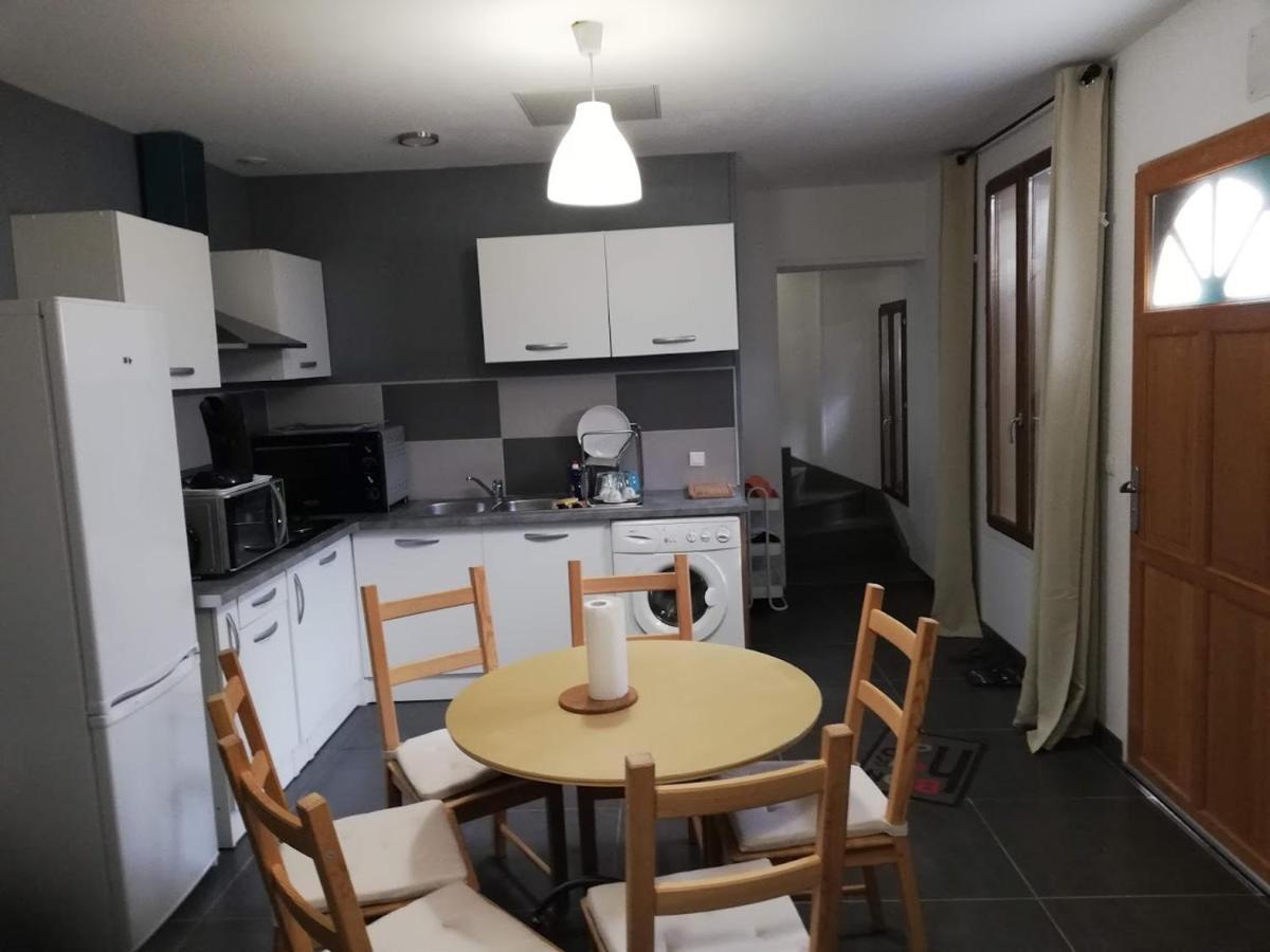 Maison Duplex & Appartement Sur Cour La Ferté-Gaucher Eksteriør bilde