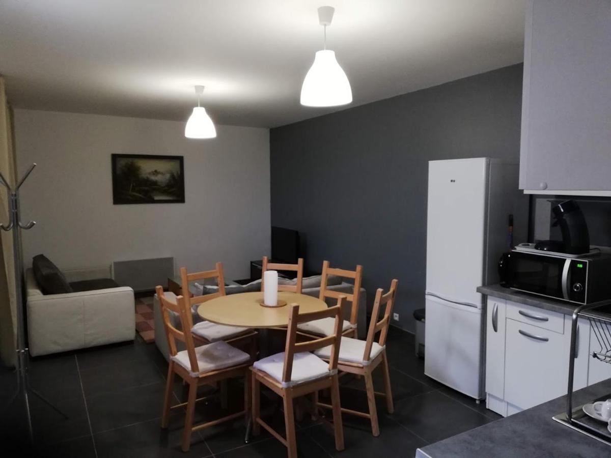 Maison Duplex & Appartement Sur Cour La Ferté-Gaucher Eksteriør bilde